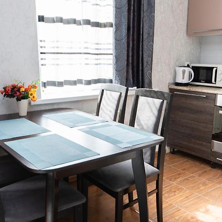 Comfortable Apartment In The Golden Square. Almaty Esterno foto