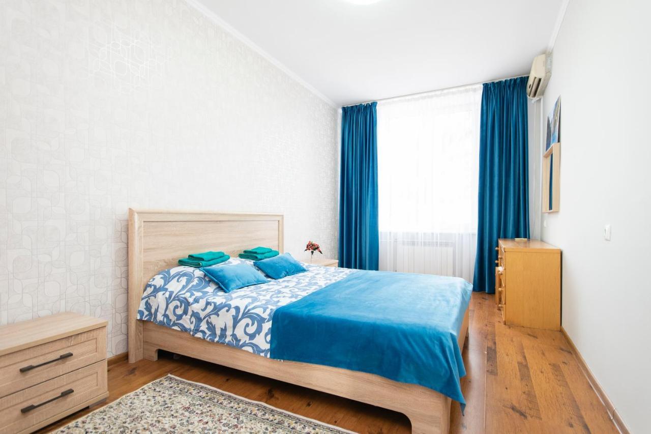 Comfortable Apartment In The Golden Square. Almaty Esterno foto