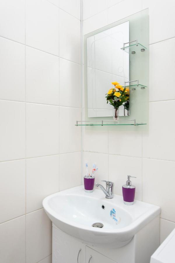 Comfortable Apartment In The Golden Square. Almaty Esterno foto